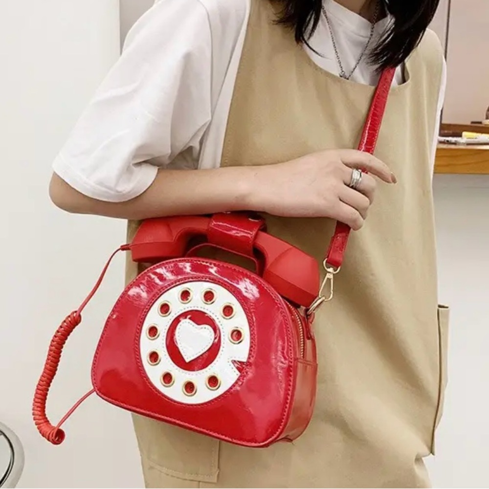 Red Retro Telephone Handbag - Picture 2 of 2